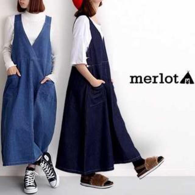 merlot(メルロー)のメルロー デニムワンピース レディースのワンピース(ロングワンピース/マキシワンピース)の商品写真