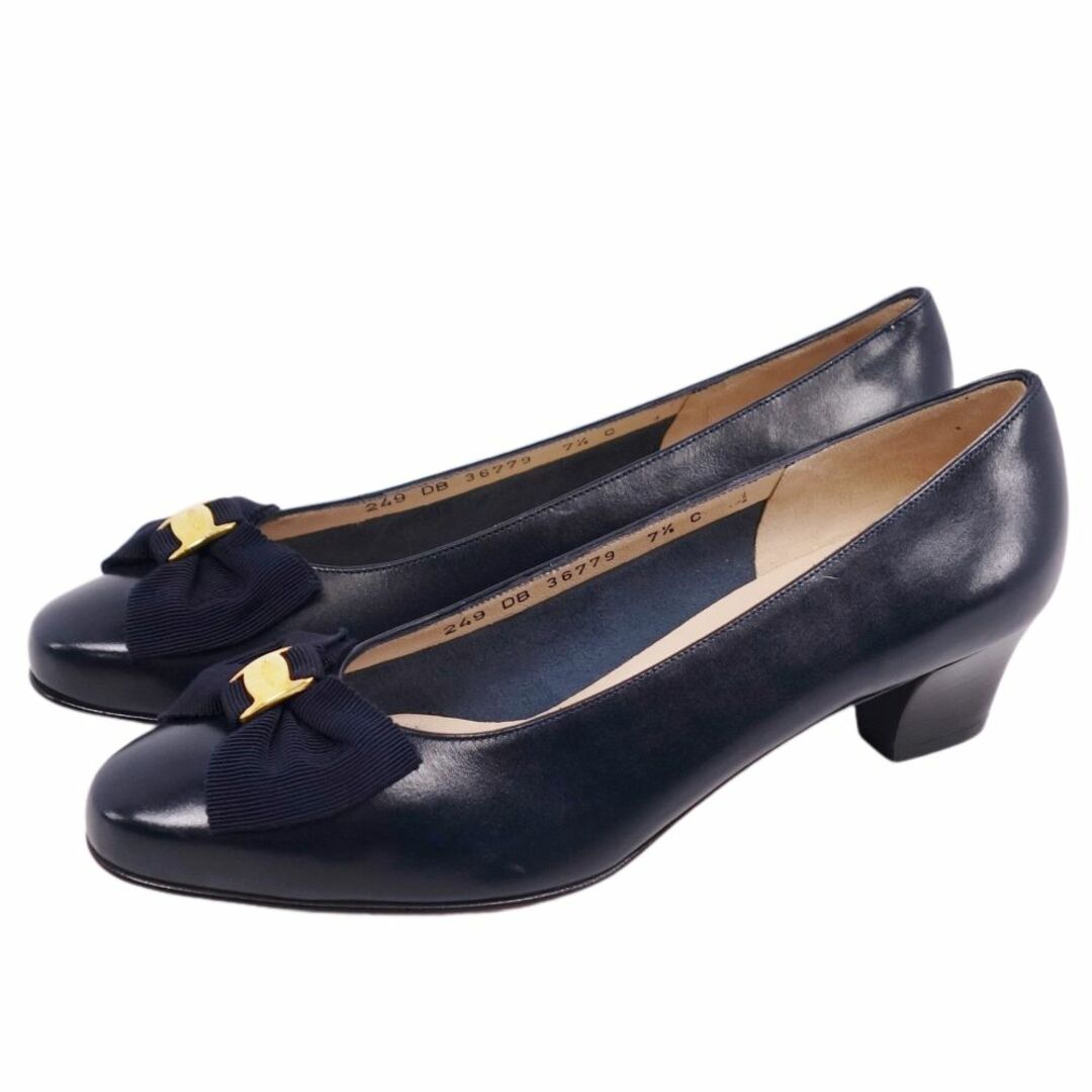 未使用 サルヴァトーレ フェラガモ Salvatore Ferragamo 未使用 サルヴァトーレ フェラガモ Salvatore Ferragamo