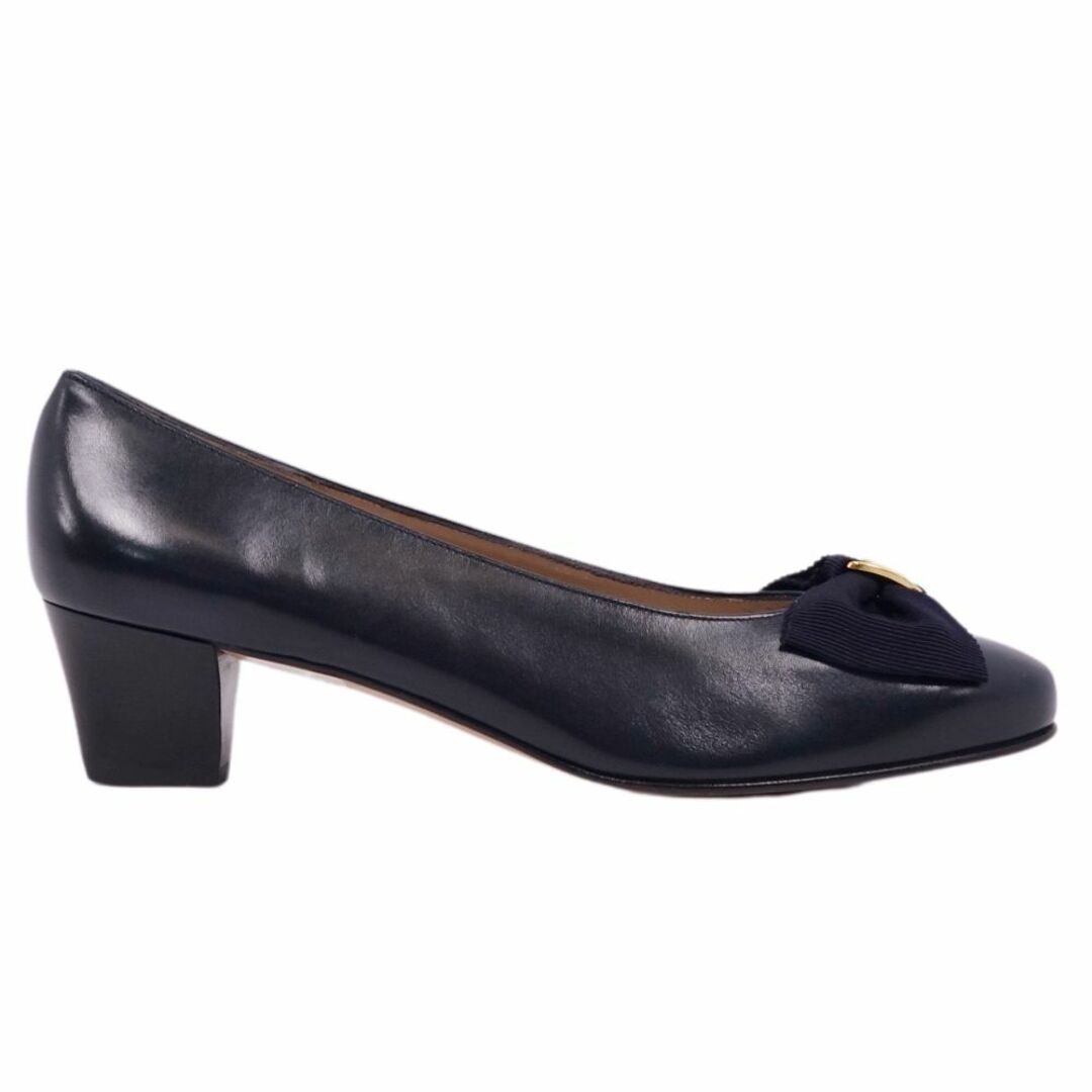 未使用 サルヴァトーレ フェラガモ Salvatore Ferragamo 未使用 サルヴァトーレ フェラガモ Salvatore Ferragamo