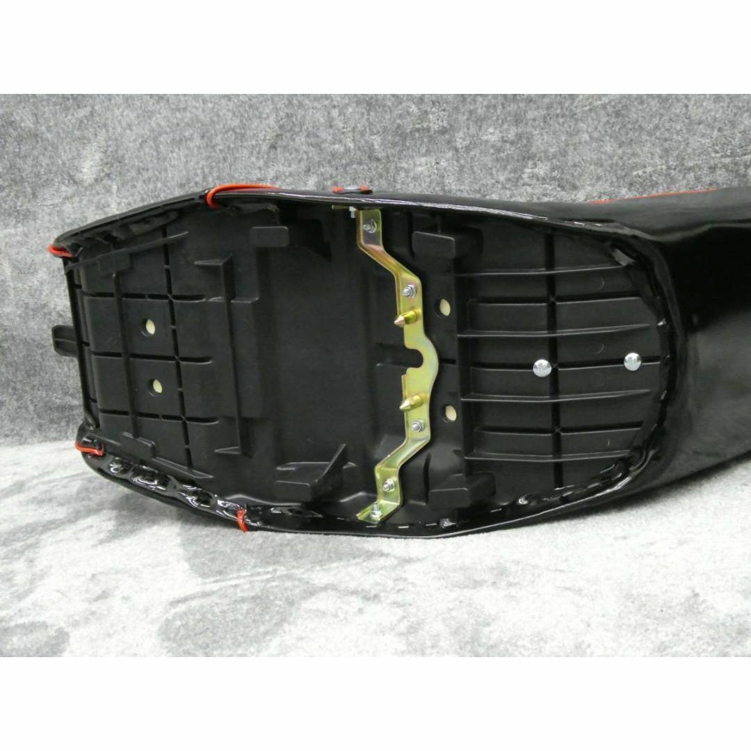ZRX400 黒赤エナ 60cm 三段シート/ブラック 補強入り ZRX400 黒赤エナ 60cm 三段シート/ブラック 補強入り