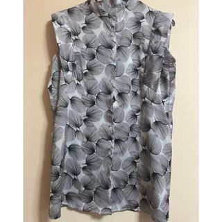 レディース　ノースリーブ　柄トップス　白黒　個性的　総柄　モダン　レトロ　M(Tシャツ(半袖/袖なし))