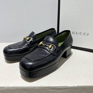 GUCCI - GUCCI ホースピット 厚底 ヒール ローファー 靴 GUCCI - GUCCI ホースピット 厚底 ヒール ローファー 靴
