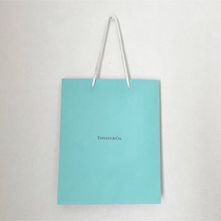 Tiffany & Co.(ショップ袋)のフリマアイテム一覧 Tiffany & Co.(ショップ袋)のフリマアイテム一覧
