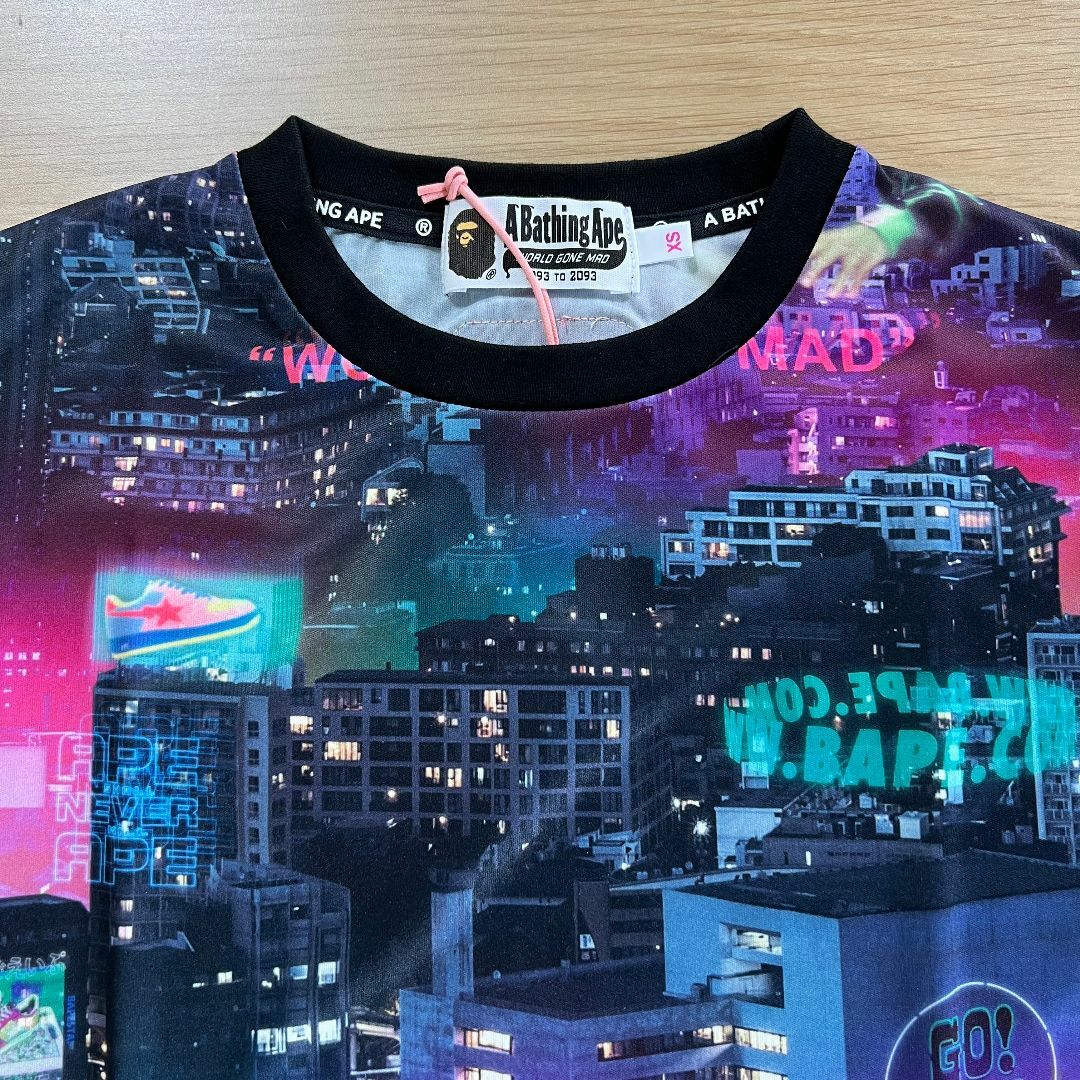 新品 アベイシングエイプ NEON TOKYO シャツ シャーク M位 新品 アベイシングエイプ NEON TOKYO シャツ シャーク M位