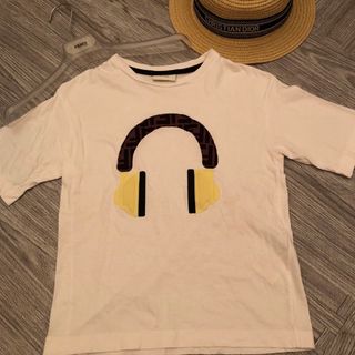 FENDI(Tシャツ/カットソー)のフリマアイテム一覧 FENDI(Tシャツ/カットソー)のフリマアイテム一覧