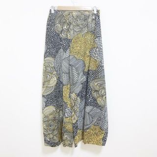 PLEATS PLEASE ISSEY MIYAKE(パンツ ・ ホワイト/白色系)の PLEATS PLEASE ISSEY MIYAKE(パンツ ・ ホワイト/白色系)の