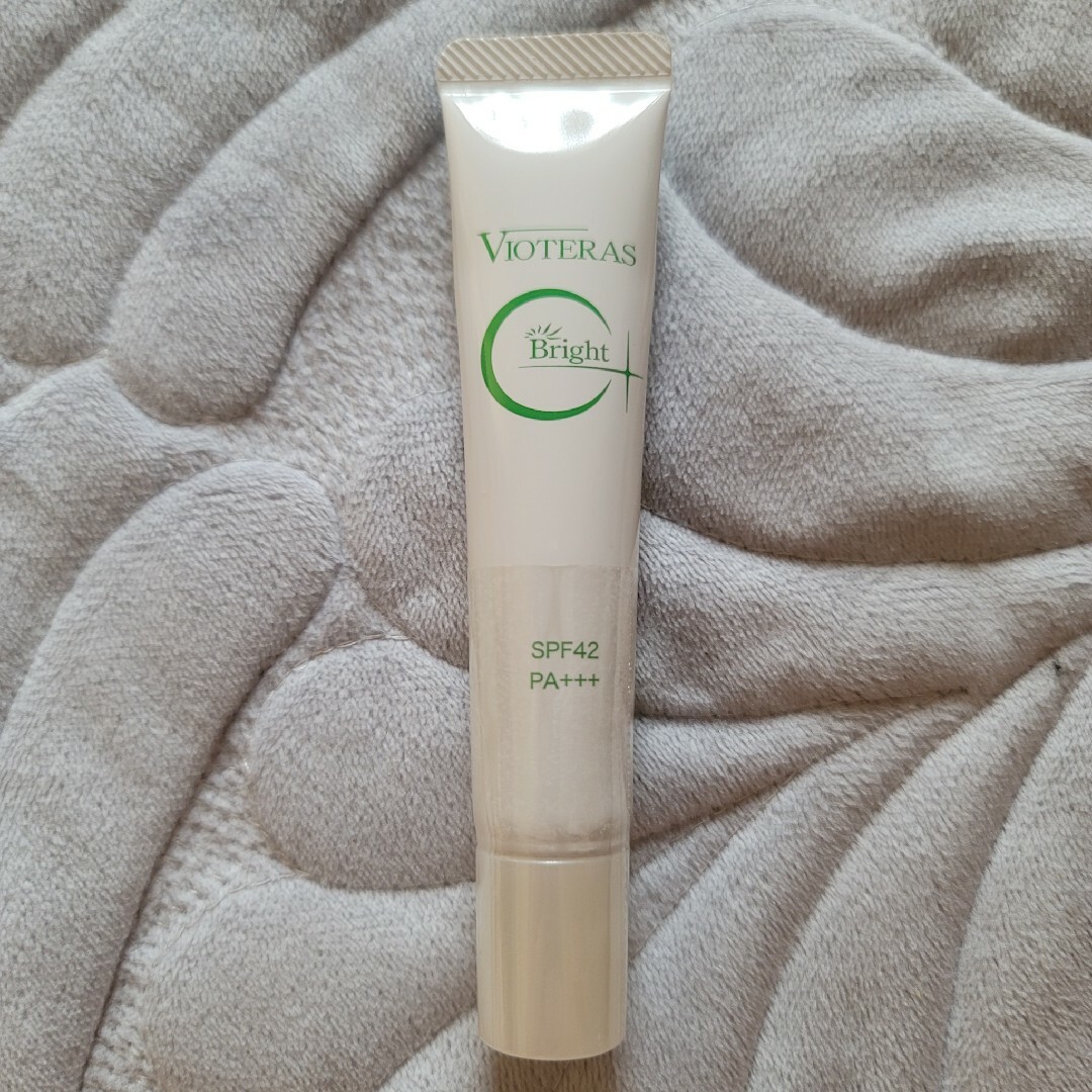 ヴィオテラスC+ クリアセラム 20ml×2本(ファンデーション15g付き) ヴィオテラスC+ クリアセラム 20ml×2本(ファンデーション15g付き)