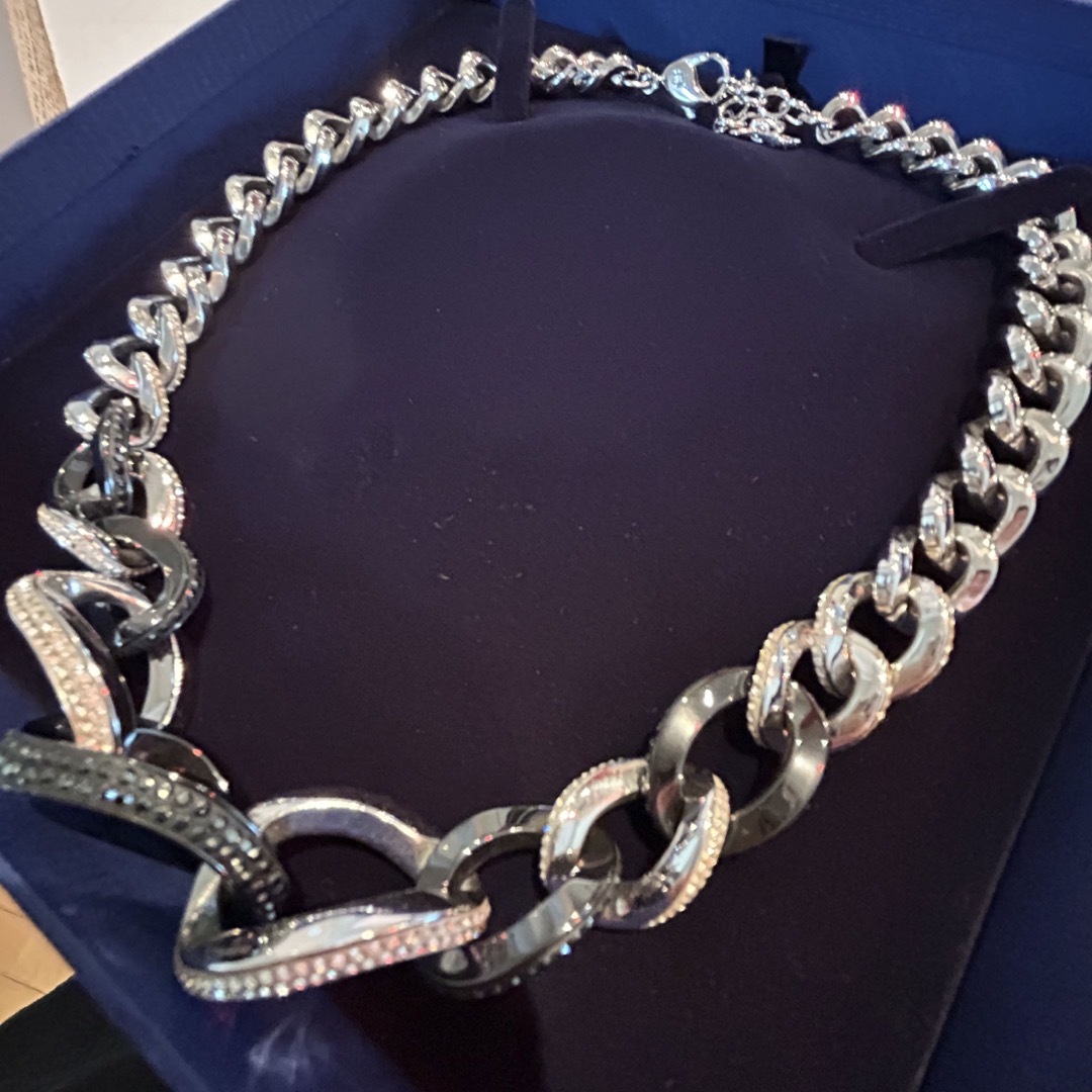 SWAROVSKI - スワロフスキーチェーンネックレスの通販 by SWAROVSKI - スワロフスキーチェーンネックレスの通販 by