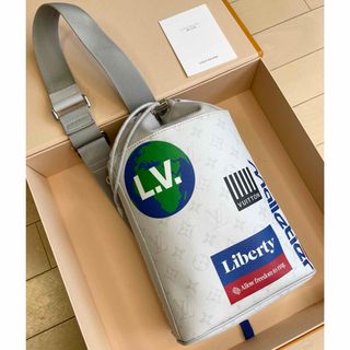 ルイヴィトン(LOUIS VUITTON)のLouis Vuitton 限定 チョークスリングバッグ エクリプス(ボディーバッグ)