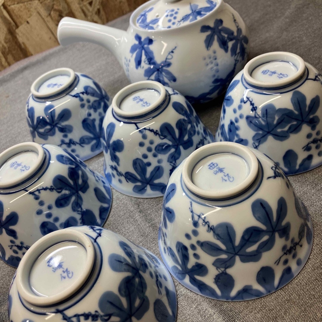 Nは1828】有田焼 西峰作 急須 湯呑み6客セット 葡萄柄の通販 by Nは1828】有田焼 西峰作 急須 湯呑み6客セット 葡萄柄の通販 by