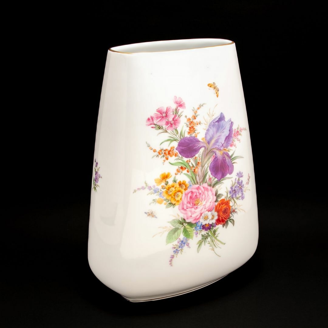 マイセン 金彩 豪華な花のブーケと蝶の絵付け 自然主義 大型花瓶 マイセン 金彩 豪華な花のブーケと蝶の絵付け 自然主義 大型花瓶