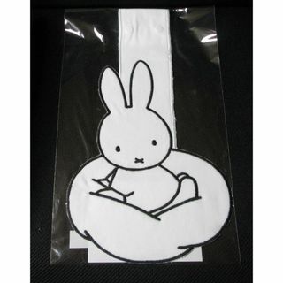 フェリシモ(FELISSIMO)のミッフィー　ダイカットタオル　１枚　フェリシモ　【新品・未開封】(キャラクターグッズ)