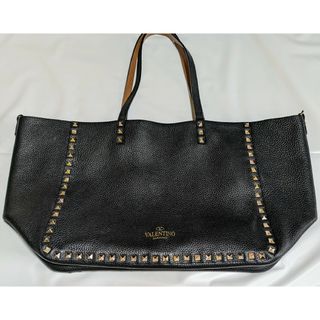VALENTINO(トートバッグ ・ ブラック/黒色系)のフリマアイテム一覧 VALENTINO(トートバッグ ・ ブラック/黒色系)のフリマアイテム一覧