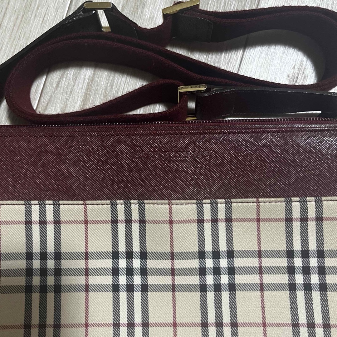 Burberryノバチェックショルダーバッグ Burberryノバチェックショルダーバッグ