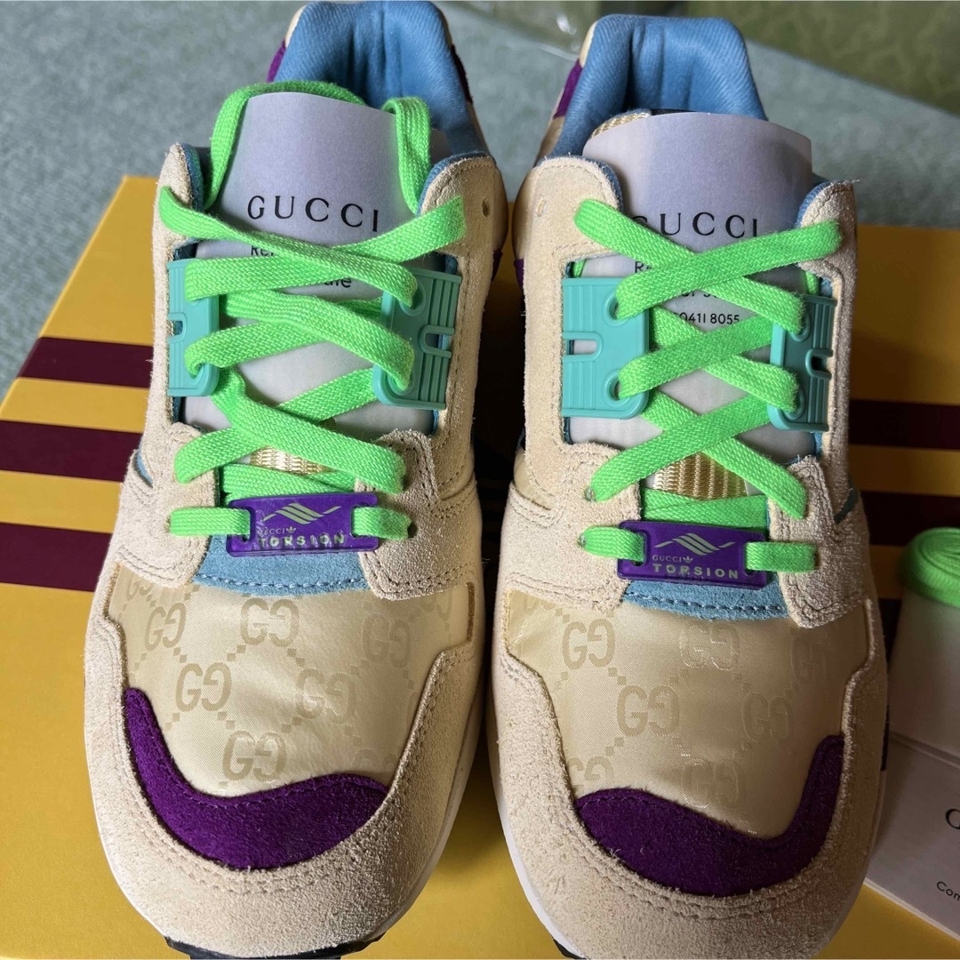 GUCCI - 新品 アディダス×グッチ コラボスニーカー 4 ZX8000 GG GUCCI - 新品 アディダス×グッチ コラボスニーカー 4 ZX8000 GG