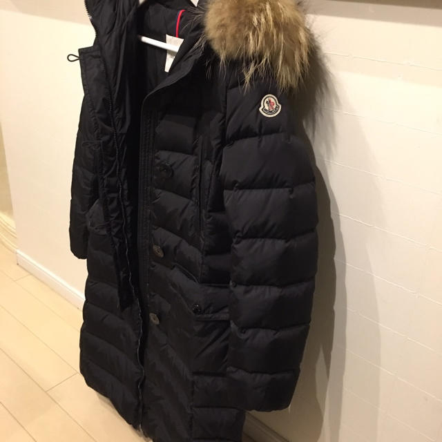 MONCLER(モンクレール)の美品☆MONCLERダウンコート☆正規品 レディースのジャケット/アウター(ダウンコート)の商品写真