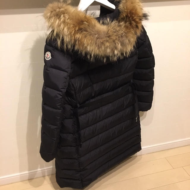 MONCLER(モンクレール)の美品☆MONCLERダウンコート☆正規品 レディースのジャケット/アウター(ダウンコート)の商品写真