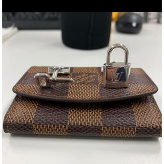 ☪️ 正規品 ルイ・ヴィトン カフス 6番目 革ケース ブラウン ☪️ 正規品 ルイ・ヴィトン カフス 6番目 革ケース ブラウン