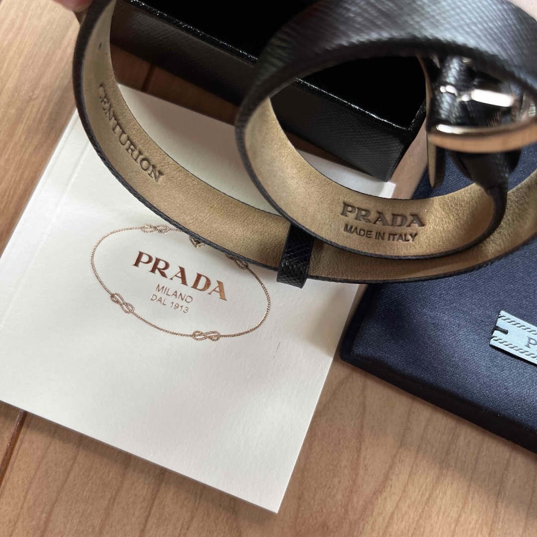AMEX センチュリオンカード 限定 ウェアラブル PRADA 本革リスト AMEX センチュリオンカード 限定 ウェアラブル PRADA 本革リスト