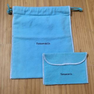 Tiffany & Co.(ショップ袋)のフリマアイテム一覧 Tiffany & Co.(ショップ袋)のフリマアイテム一覧