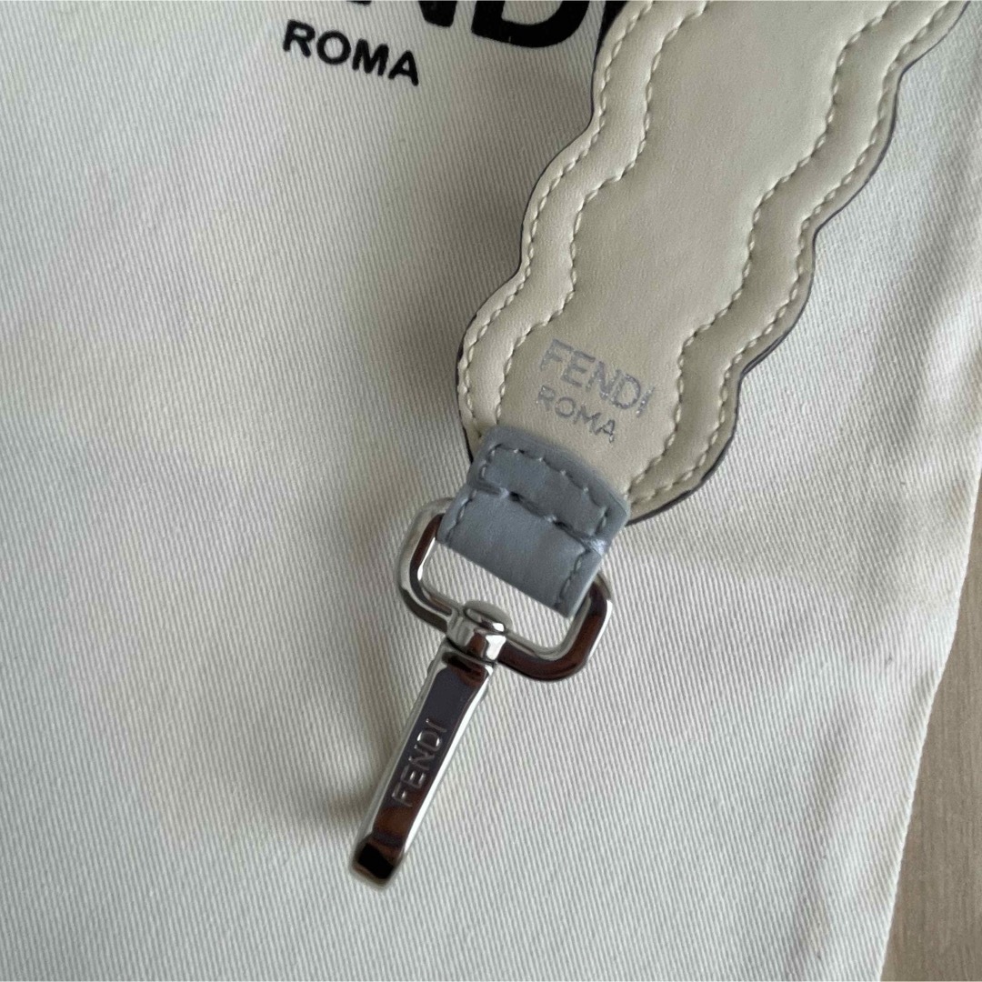 FENDI - 新品未使用 FENDI フェンディ ストラップユー FENDI - 新品未使用 FENDI フェンディ ストラップユー