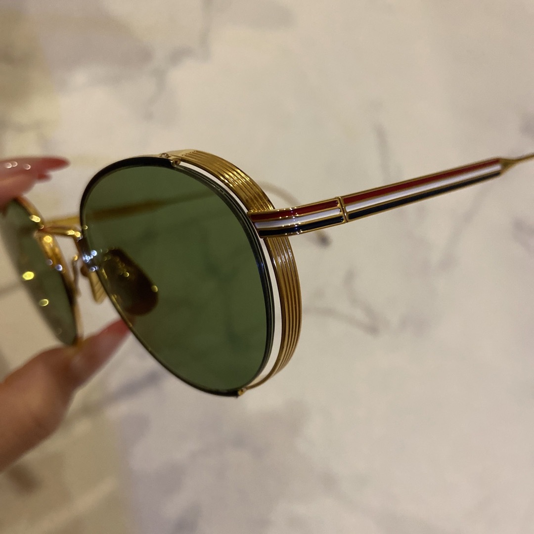 THOM BROWNE - ☆ トムブラウン ☆ゴールド ラウンド 大人気 THOM BROWNE - ☆ トムブラウン ☆ゴールド ラウンド 大人気