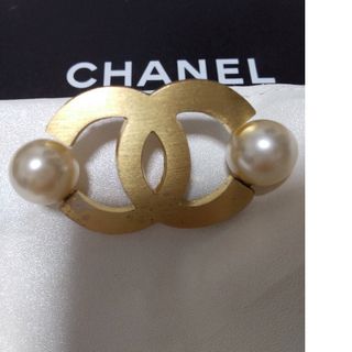 CHANEL(レザー ・ ブローチ/コサージュ)のフリマアイテム一覧 CHANEL(レザー ・ ブローチ/コサージュ)のフリマアイテム一覧