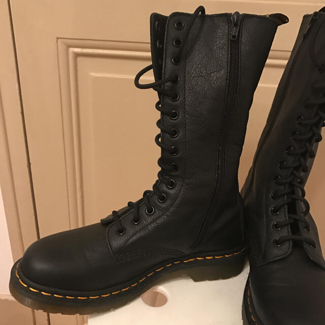 Dr.Martens(ドクターマーチン)のドクターマーチン♡一度のみ着用 レディースの靴/シューズ(ブーツ)の商品写真