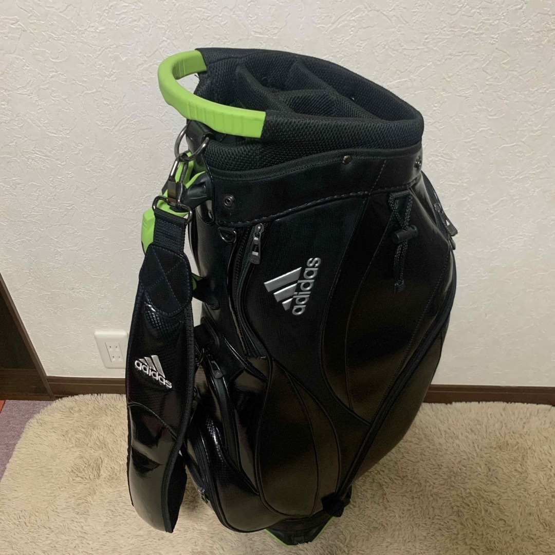 adidas - 大型取手で移動楽ちん❗️ブラックエナメルキャディ adidas - 大型取手で移動楽ちん❗️ブラックエナメルキャディ