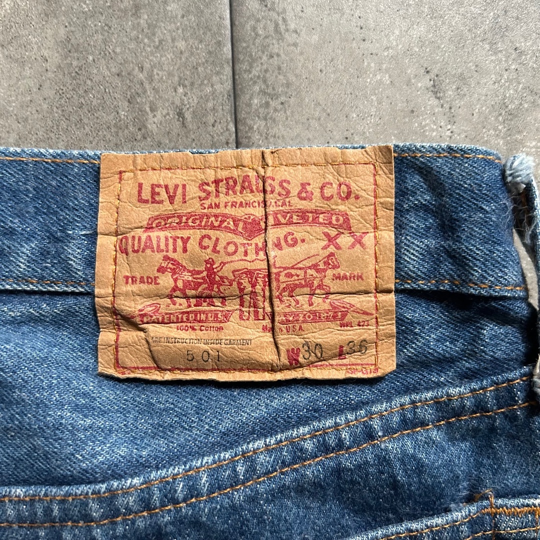 80s リーバイス501 USA製 30×36 色残り◎ 内股シングル 80s リーバイス501 USA製 30×36 色残り◎ 内股シングル