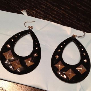 スタッズ ピアス(ピアス)