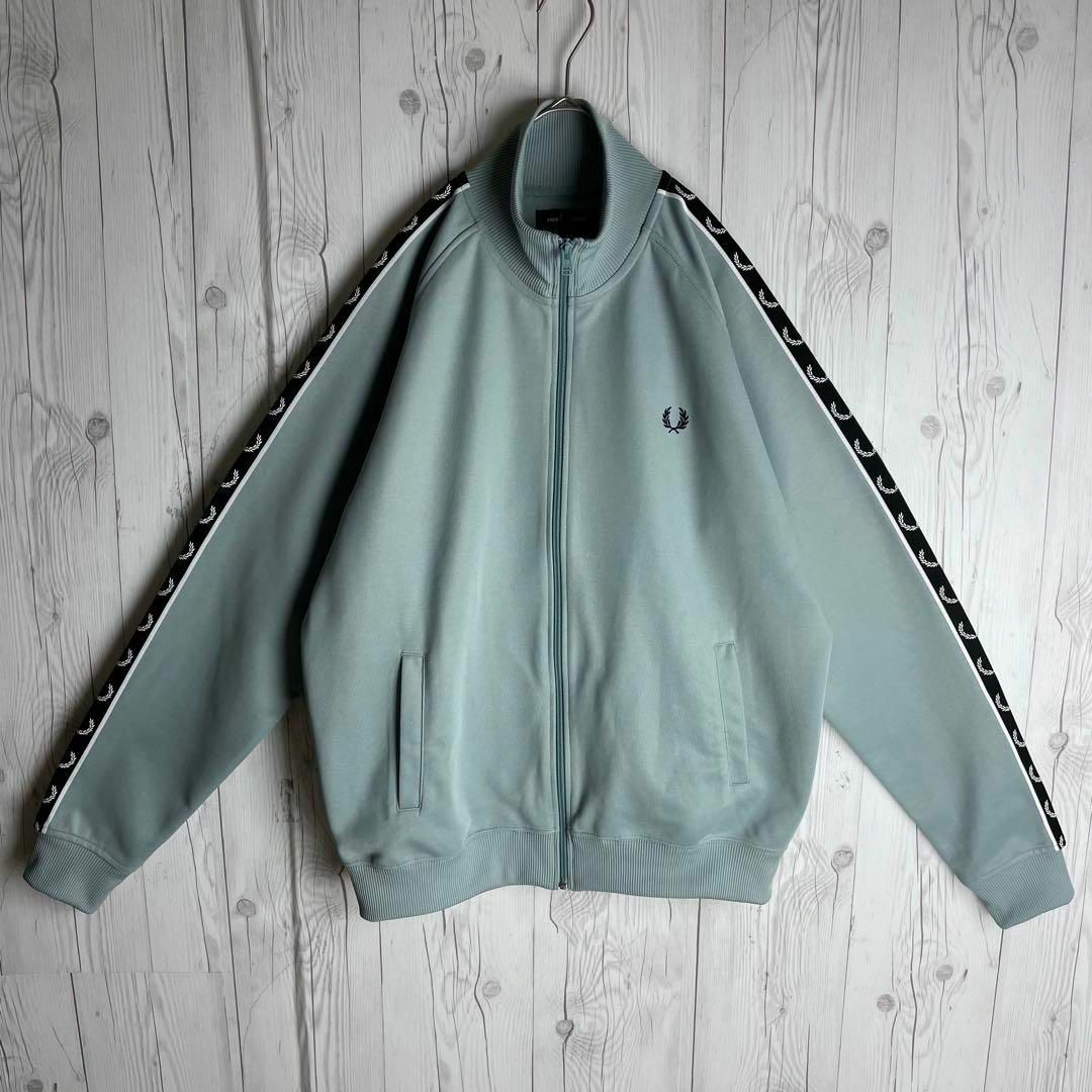 FRED PERRY - 【超激レア】フレッドペリー☆刺繍ロゴ トラック FRED PERRY - 【超激レア】フレッドペリー☆刺繍ロゴ トラック