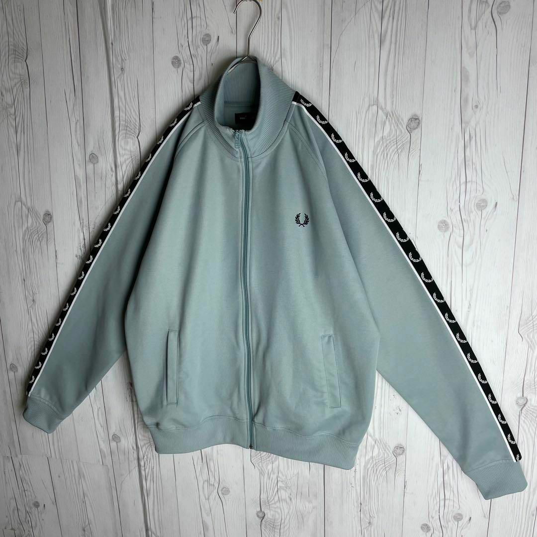 FRED PERRY - 【超激レア】フレッドペリー☆刺繍ロゴ トラック FRED PERRY - 【超激レア】フレッドペリー☆刺繍ロゴ トラック