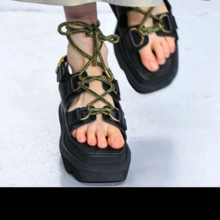 sacai(サンダル)のフリマアイテム一覧 sacai(サンダル)のフリマアイテム一覧
