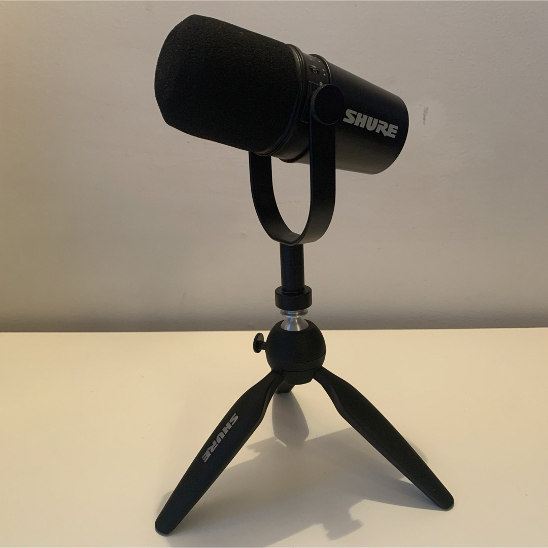 SHURE MV7-K-BNDL 買っ + マイクスタンド SHURE MV7-K-BNDL 買っ + マイクスタンド