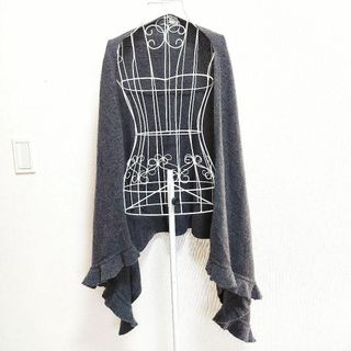 FOXEY(マフラー/ショール)のフリマアイテム一覧 FOXEY(マフラー/ショール)のフリマアイテム一覧
