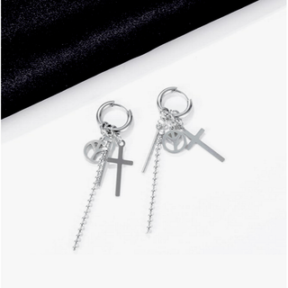 【RN110】ピアス　アクセサリー　イヤリング　メンズ　シルバー　クロス(ピアス)