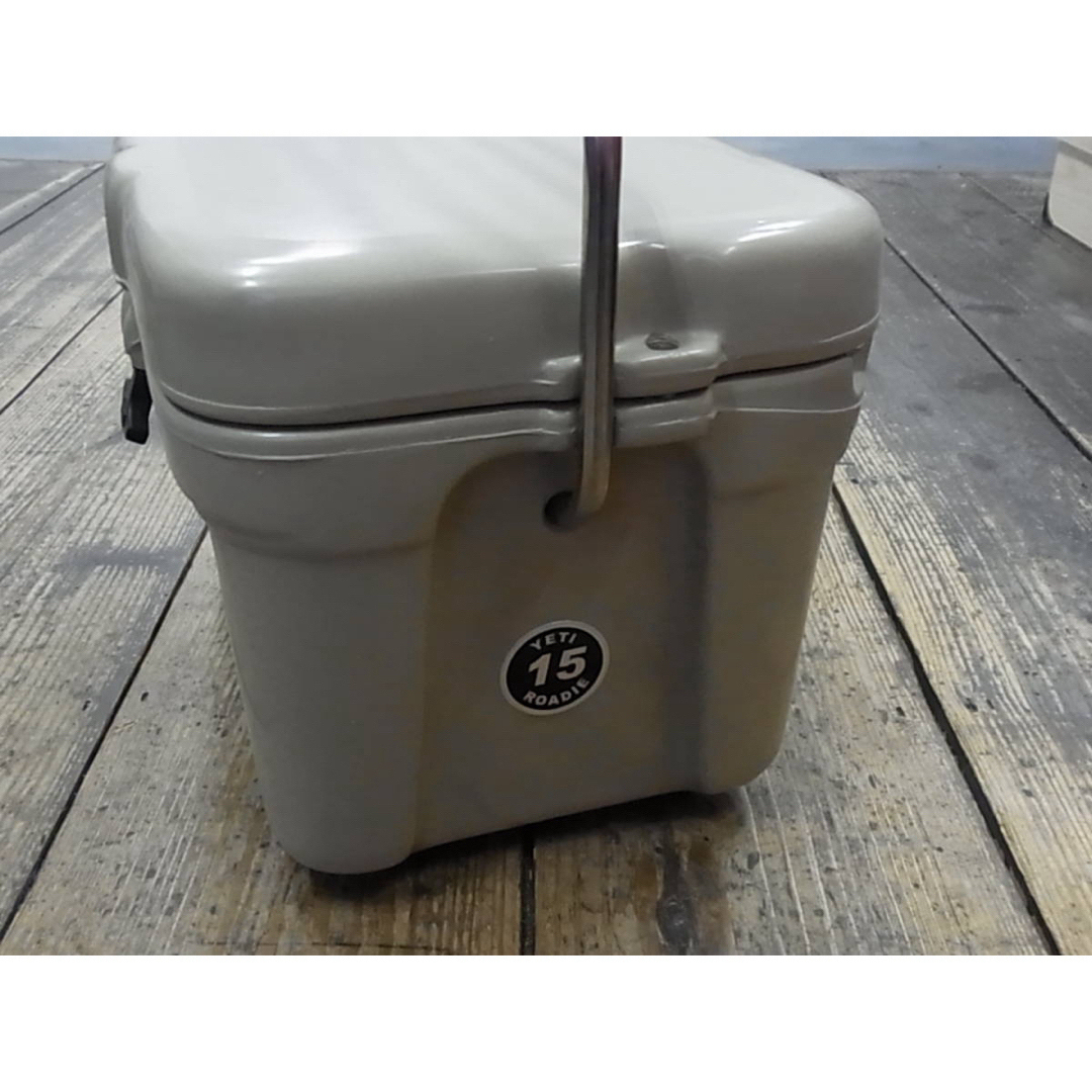 廃番 希少 YETI イエティ ROADIE 15QT Tan クーラーボックス 廃番 希少 YETI イエティ ROADIE 15QT Tan クーラーボックス