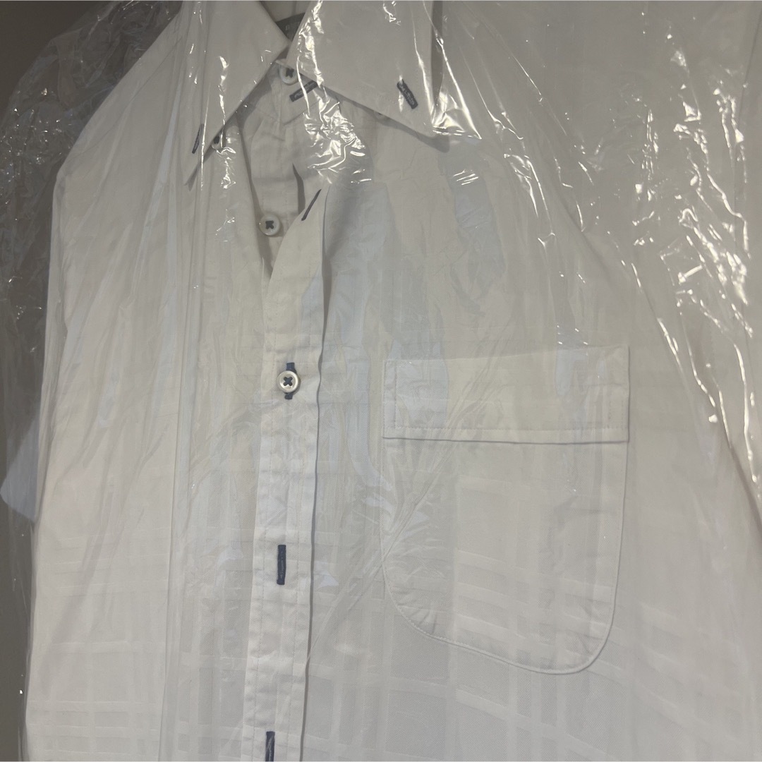 BURBERRY BLACK LABEL - バーバリーブラックレーベル ホワイト BURBERRY BLACK LABEL - バーバリーブラックレーベル ホワイト