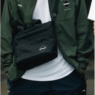F.C.R.B.(トートバッグ)のフリマアイテム一覧 F.C.R.B.(トートバッグ)のフリマアイテム一覧