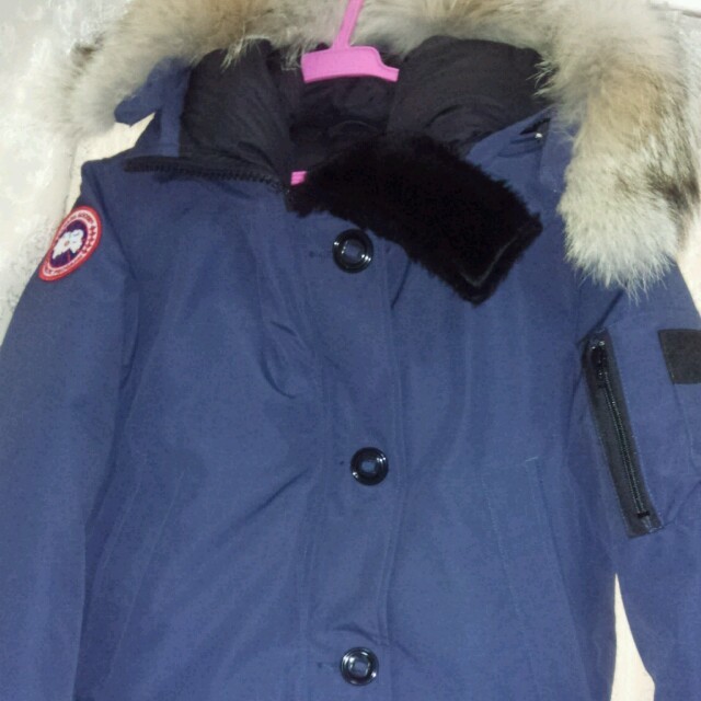 CANADA GOOSE(カナダグース)のカナダグース　ラブラドール　美品 レディースのジャケット/アウター(ダウンジャケット)の商品写真