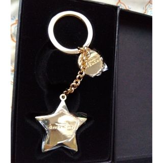 GIVENCHY(キーホルダー)のフリマアイテム一覧 GIVENCHY(キーホルダー)のフリマアイテム一覧
