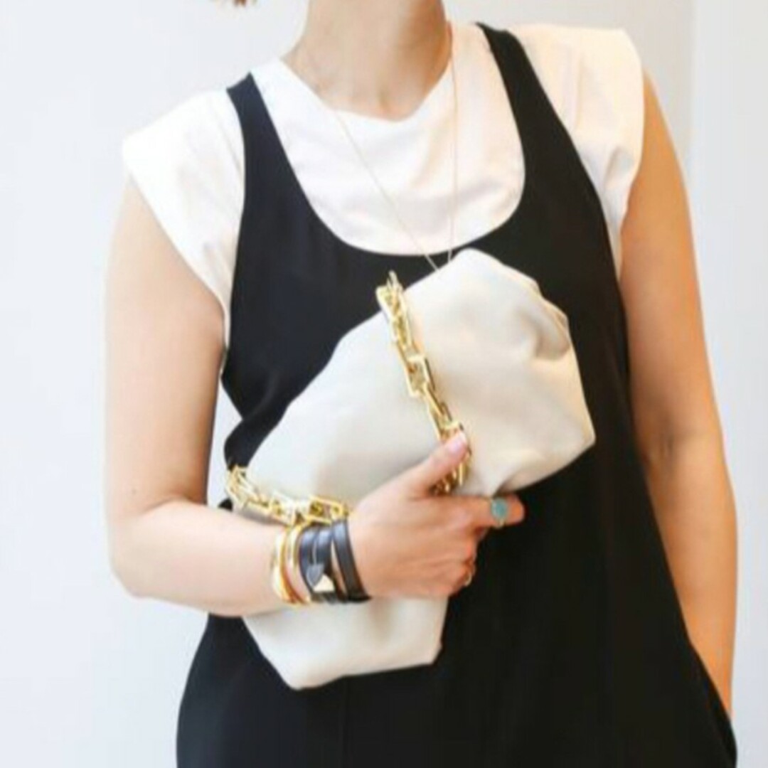 CELERI/セルリ】 Medium Pouch クラッチ CELERI/セルリ】 Medium Pouch クラッチ