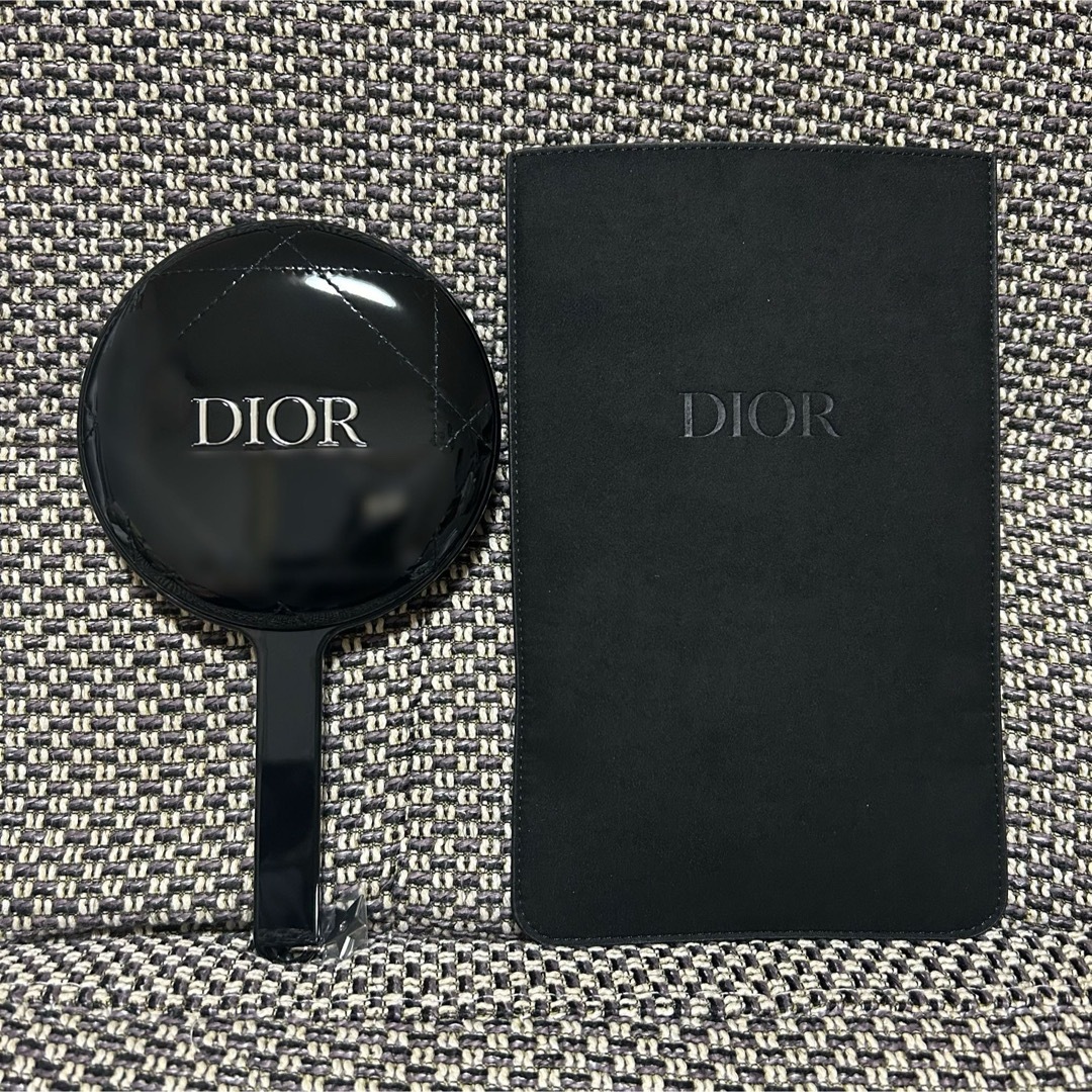 Christian Dior - dior ノベルティ 手鏡 ハンドミラー ブラック Christian Dior - dior ノベルティ 手鏡 ハンドミラー ブラック