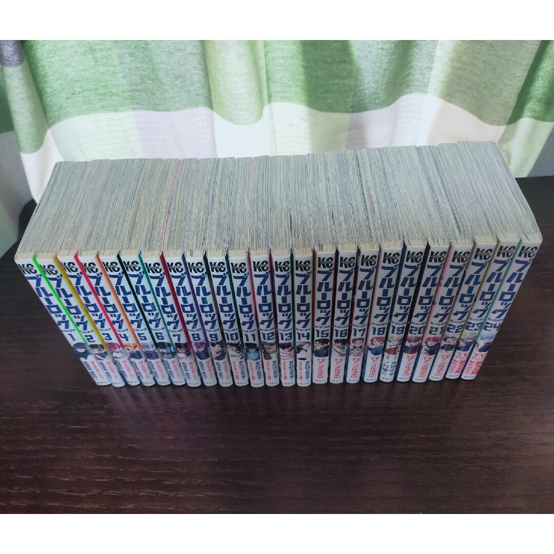 ブルーロック 全巻 1巻~24巻 帯つき初版多数! ブルーロック 全巻 1巻~24巻 帯つき初版多数!
