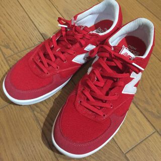 ニューバランス(New Balance)のニューバランス 赤 スニーカー(スニーカー)