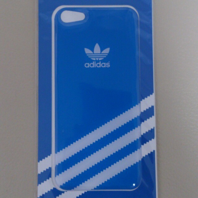 adidas(アディダス)のiPhone5ステッカー☆ スマホ/家電/カメラのスマホアクセサリー(モバイルケース/カバー)の商品写真