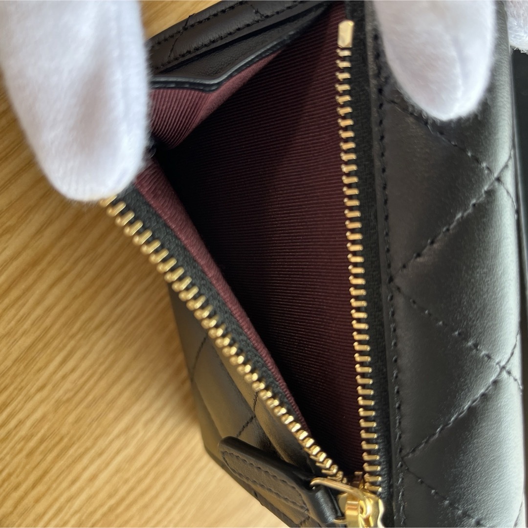 CHANEL - シャネル♡コンパクトウォレット 三つ折り財布 黒の CHANEL - シャネル♡コンパクトウォレット 三つ折り財布 黒の