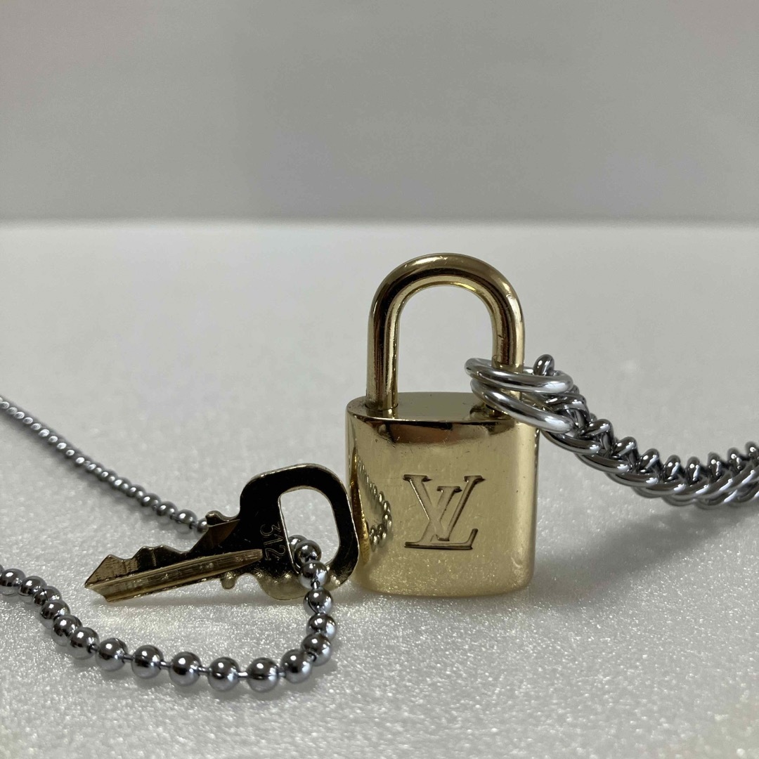 LOUIS VUITTON - LOUISVUITTONパドロック カデナ 南京錠 鍵有り LOUIS VUITTON - LOUISVUITTONパドロック カデナ 南京錠 鍵有り