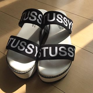 ステューシー(STUSSY)の(値下げ⭕)STUSSYwomen厚底サンダル♡(サンダル)